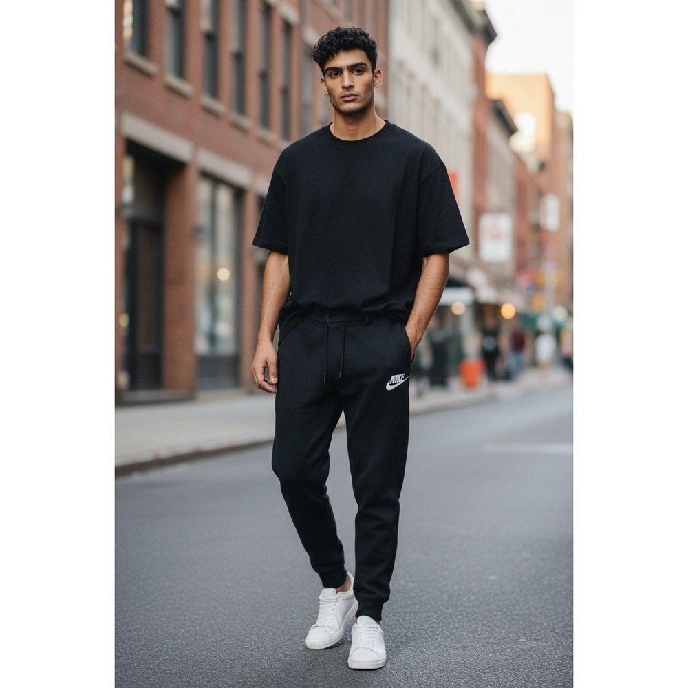 Nike Sportswear Club Fleece Joggers Mens Small Black Sweatpants